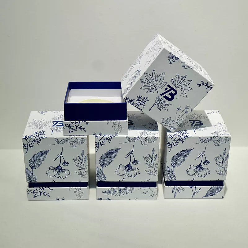 గిఫ్ట్ బాక్సులను మూతలతో తయారు చేయడానికి ఏ పదార్థాలు ఉపయోగించబడతాయి?