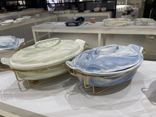 మార్బుల్డ్ సిరామిక్ ప్లేట్: డైనింగ్ టేబుల్‌పై కళ మరియు ఆచరణాత్మకత యొక్క పర్ఫెక్ట్ సమ్మేళనం