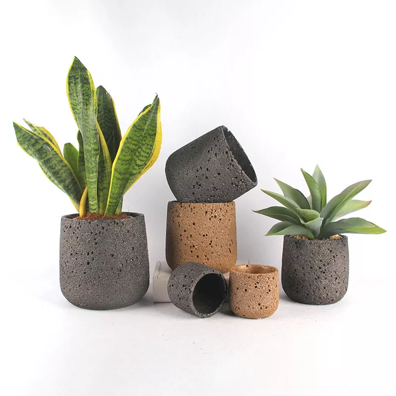 క్లాసిక్ స్టోన్‌వేర్ ప్లాంటర్ పాట్స్